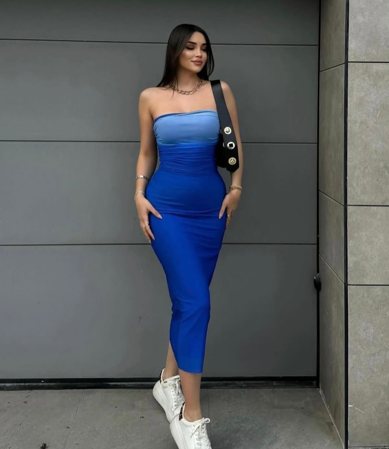 Blue dress