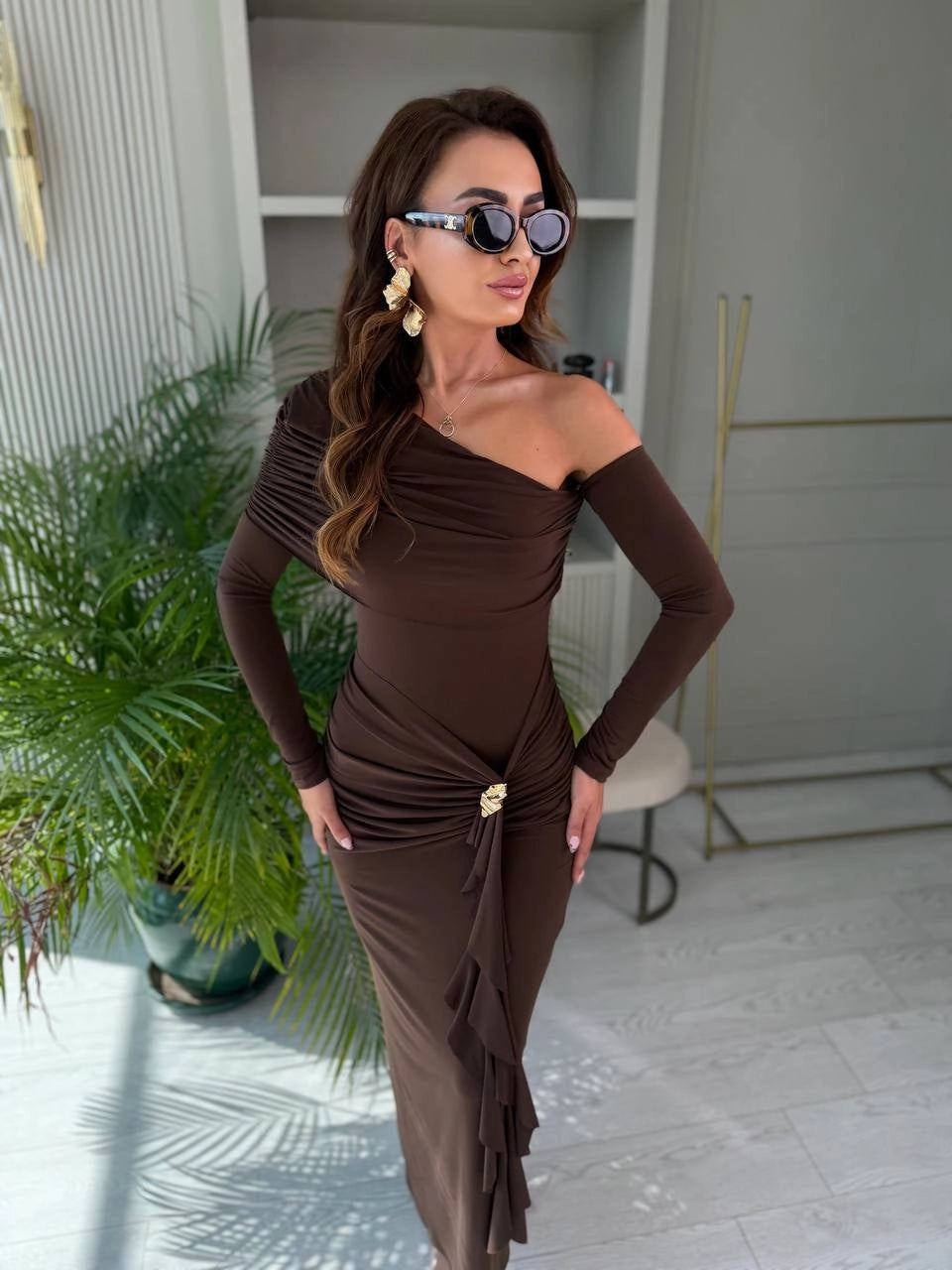 Laura Brown dress