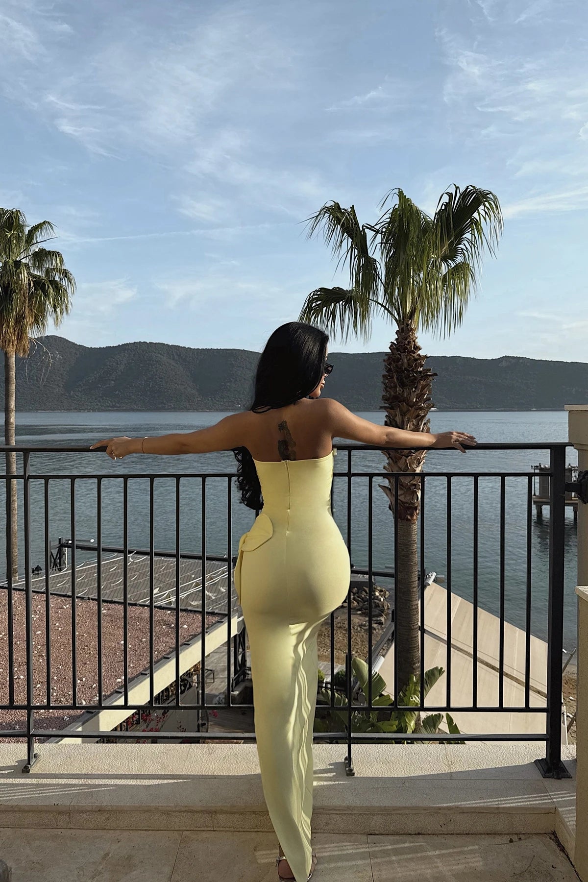 Daysi Yellow Strapless Dress